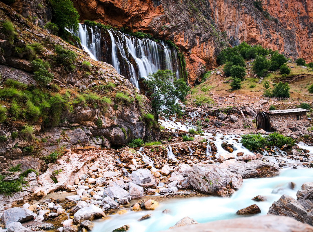 Kapuzbaşı Waterfalls